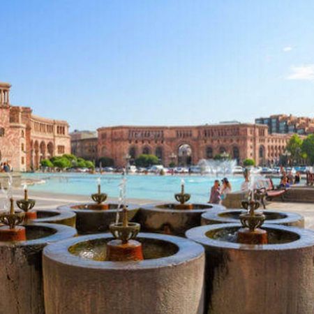 Luxury Apartment With Jacuzzi On Republic Square Yerevan Luaran gambar