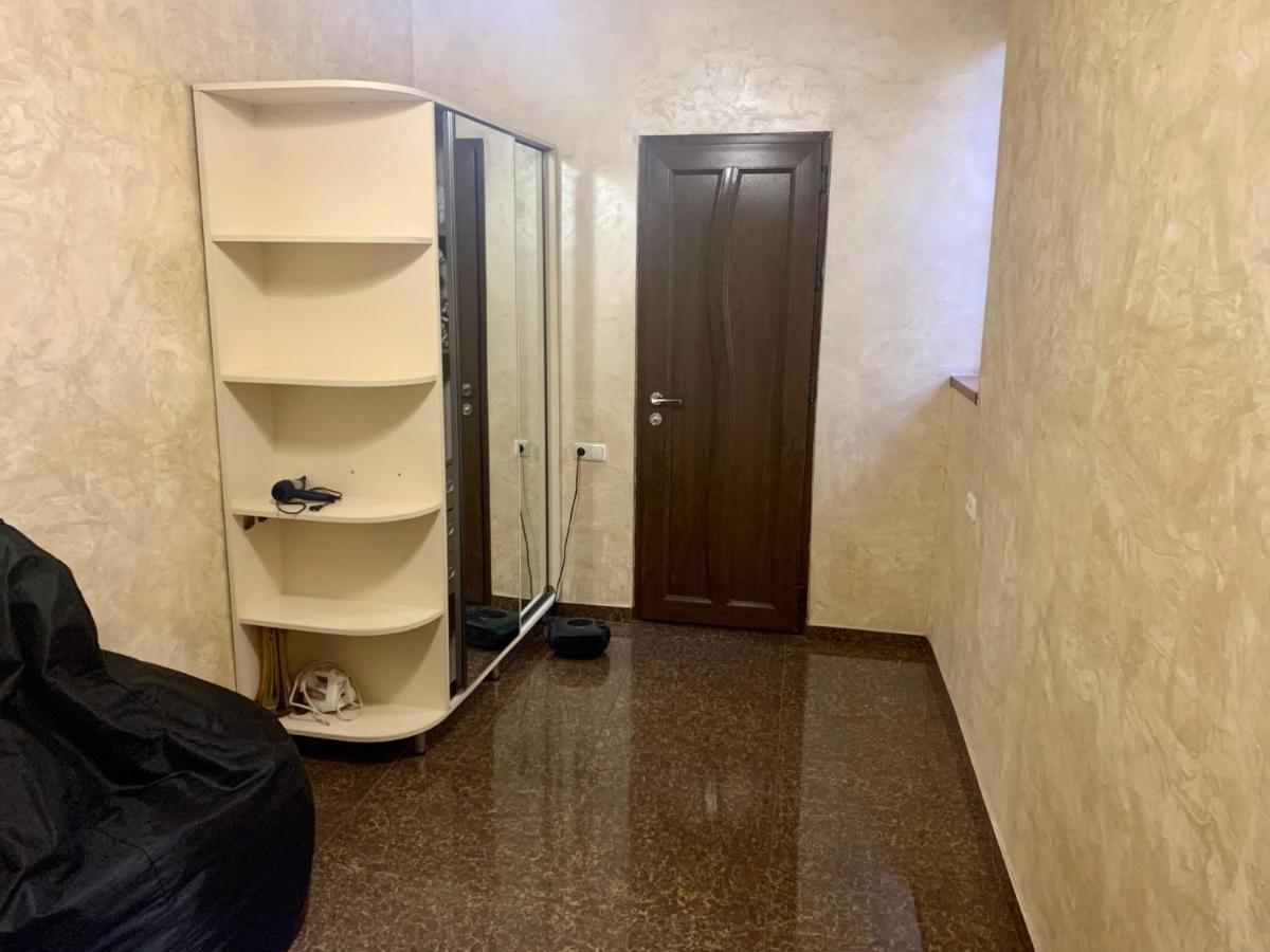 Luxury Apartment With Jacuzzi On Republic Square Yerevan Luaran gambar